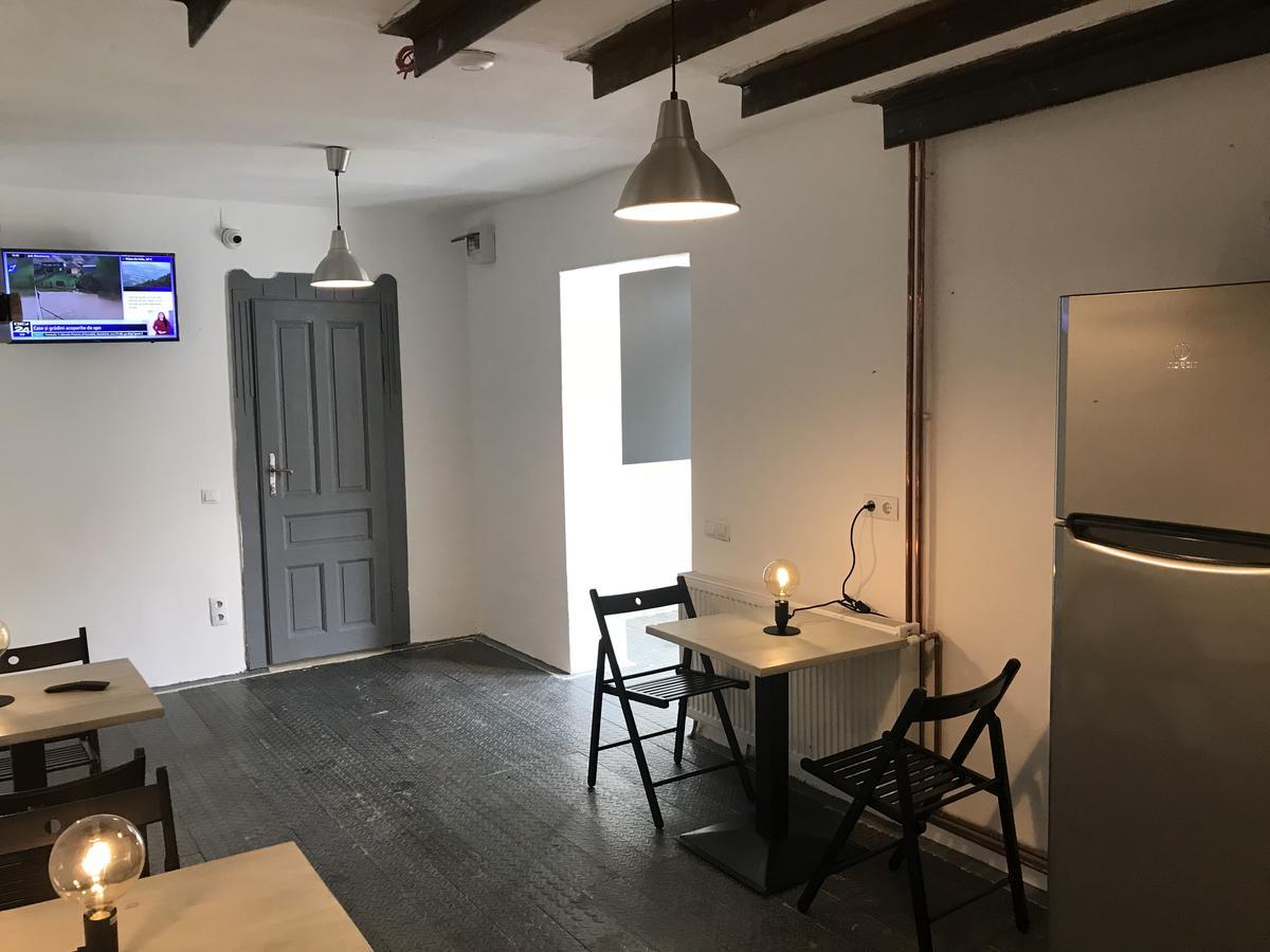 Passpartout Hostel Timişoara Extérieur photo