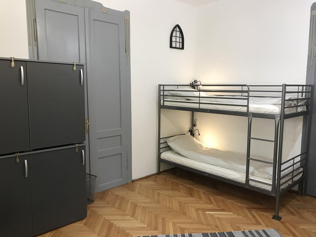 Passpartout Hostel Timişoara Extérieur photo